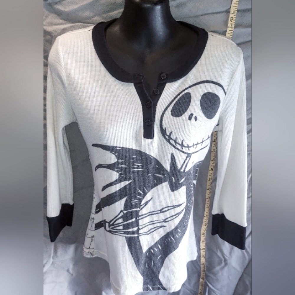 Nightmare Before Christmas ladies MD hot topic exclusive thermal top